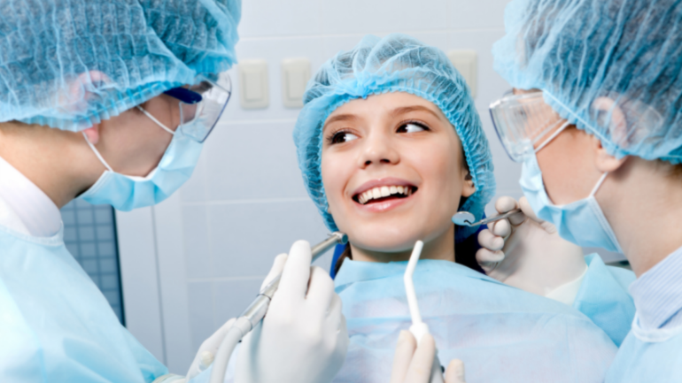 Hipnose na odontologia, como forma de anestesia ou hipnoterapia para medos do dentista